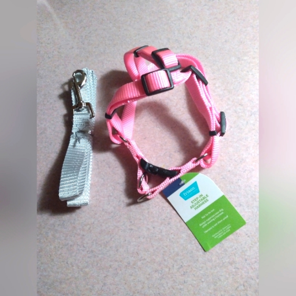 Frisco Dog Harness And Leash